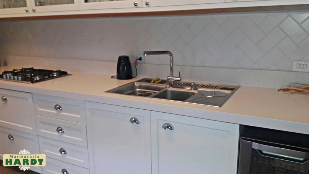 Caesarstone 5141 Frosty Carrina